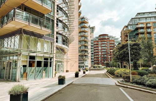 Wandsworth Apartment | Londonaprt/sleeps6/gym/waterfront/wifi
