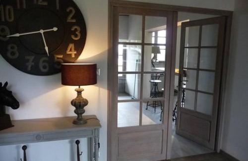 Saint-Germain-du-Bois Villa | Longère de château en Bourgogne - avec piscine