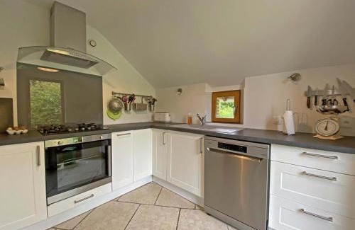 Saint-Martin-des-Pezerits House | Longère indépendante au calme avec jardin et cheminée, WIFI - FR-1-497-216