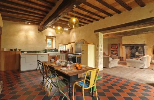 Comblot House | Longère Percheronne rénovée, confort moderne et authenticité - FR-1-497-197