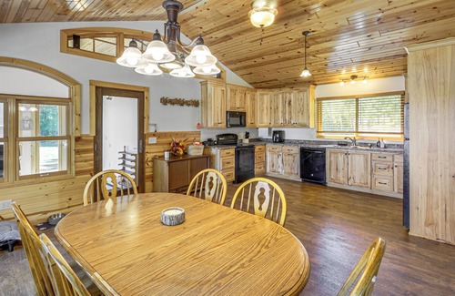 Parkers Prairie Cabin | 'Long Lake Lodge' w/Watercrafts & Fire Pits