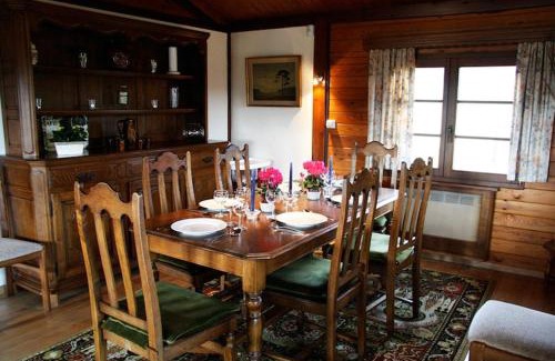 Walk Ski Chalet | Longfaye Chalet with Sauna