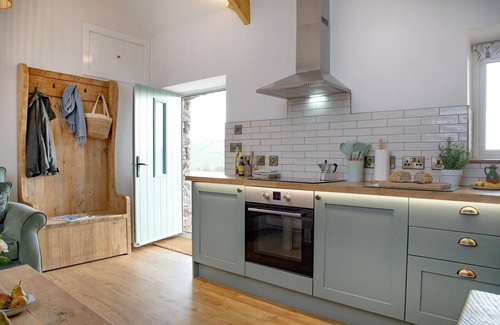 Paignton House | Longpark Linhay - Sleeps 4 guests in 2 bedrooms