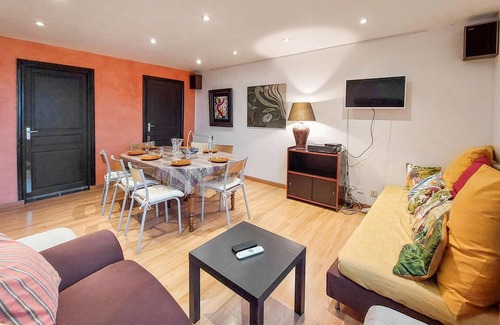 Rozier-Cotes-d'Aurec House | Look forward to the vacation in the cottage surrounded by beautiful nature.