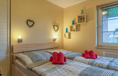 Friedrichskoog-Spitze Apartment | Look forward to a relaxing vacation at the North Sea.