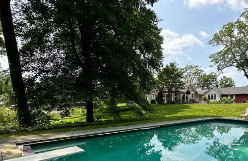 Easton House | Lookout at Leehaven - A stunning view is worth 1,000 words!
