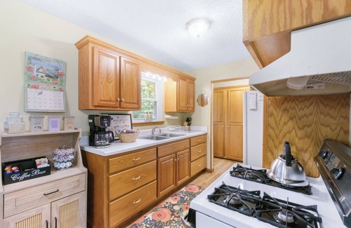 Rising Fawn House | Lookout Mountain home located 5 minutes from Cloudland Canyon State Park.