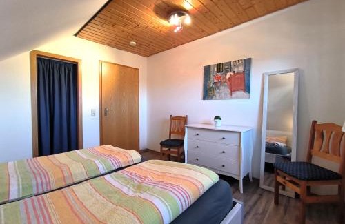 Silberstedt Apartment | Lorenz große FeWo mit sonnigem Balkon in ruhiger Lage