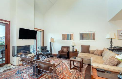 Mountain Village House | Lorian on the Slopes