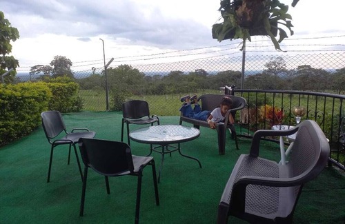 Restrepo Cottage | Los Angeles country house: Enjoy hiking, biking, rivers and viewpoint :)