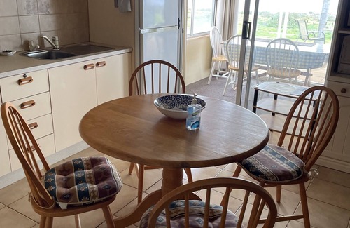 Port Broughton House | Lots of dates are now available. Aussie pet friendly shack Summer rental