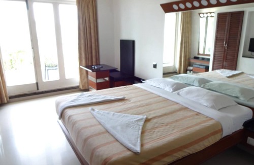 White Town Hotel | Lotus Bay View Hotel