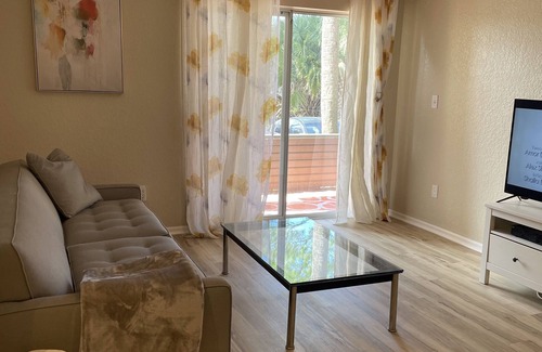 Gandy Condo | Lovely 1 bed condo with pool, tennis, volleyballand racketball court