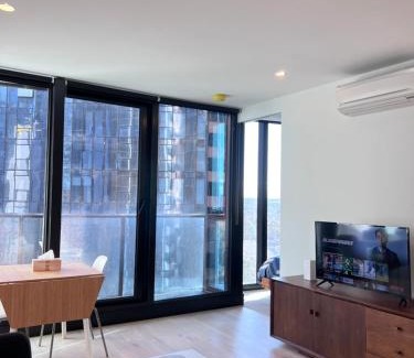 Melbourne Central Business District Apartment | Lovely 1 Bedroom Apartment @ CBD