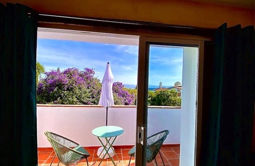 Gaucin Apartment | Lovely 1 bedroom apartment with shared pool
