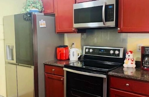 Southeast Colorado Springs Apartment | Lovely 2 Bedroom in the Heart of Colorado Springs