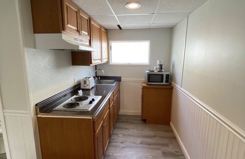 Hampton Apartment | lovely 2-bedroom apartment with pool 5