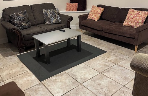 Trinidad House | Lovely 2 bedroom Townhouse Apt near Union Station and tourist sites.