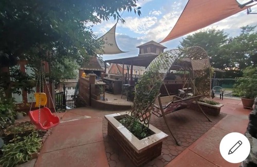 University Heights House | Lovely 2 bedroom unit in private house.