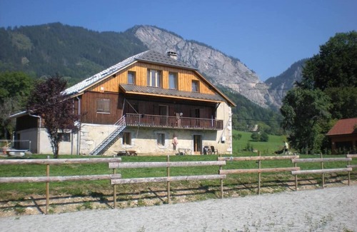 Mieussy Ski Chalet | Lovely 23-person chalet, view of Mont-Blanc, hiking, biking, horseback riding