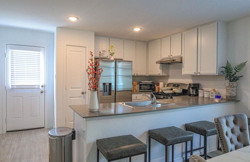 West San Antonio House | Lovely 3-bedroom house - Sea World San Antonio with AC, WiFi