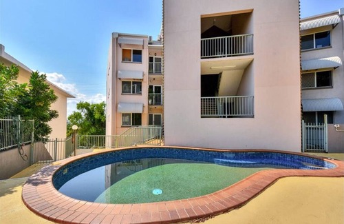 Stuart Park Apartment | Lovely 3 Bedroom with harbour view