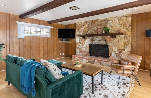 Newark Apartment | Lovely 3BR Home in Newark + Pet-friendly