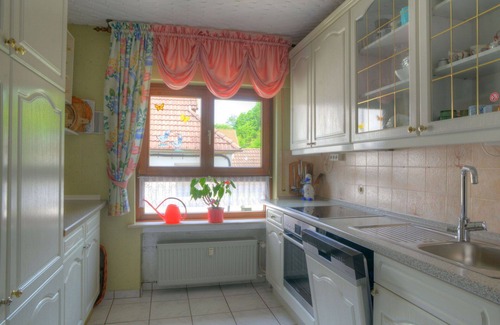 Schwalenberg Apartment | Lovely apartment for 4 guests with WIFI, TV, patio and pets allowed