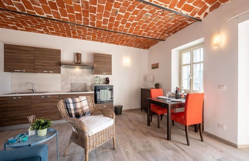 Costigliole d'Asti Apartment | Lovely apartment for 2 people with WIFI, A/C, pool, TV and patio
