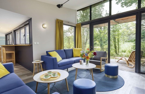 Chaumont-sur-Tharonne House | Lovely apartment in villa for 12 people with hot tub, pool, WIFI, TV, terrace and parking