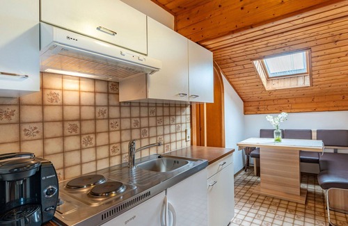 Agsdorf Apartment | Lovely apartment for 4 guests with WIFI, TV, patio and pets allowed
