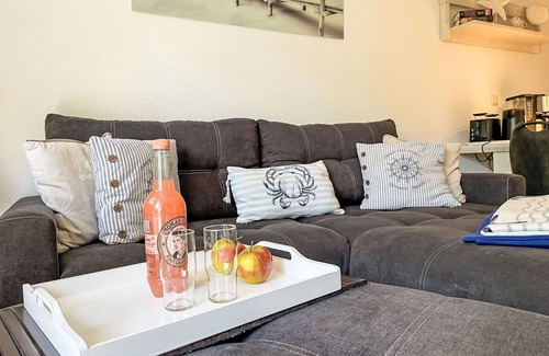 Lubmin Apartment | Lovely apartment for 2 guests with WIFI, TV and balcony