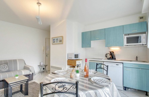 Saint-Igneuc Apartment | Lovely apartment for 4 people with WIFI, TV, balcony and pets allowed