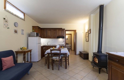 Onzo Apartment | Lovely apartment for 4 people with WIFI, TV, patio, pets allowed and panoramic view