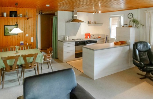 Ruschein Apartment | Lovely apartment for 5 guests with WIFI, TV and terrace