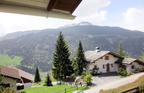 Ruschein Apartment | Lovely apartment for 5 guests with WIFI, TV and terrace