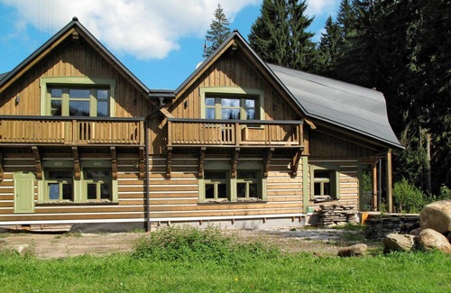 Pec pod Snezkou Apartment | Lovely apartment for 5 people with WIFI, TV, balcony and pets allowed