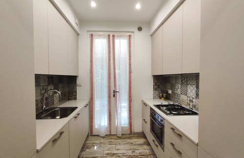 Dongo Apartment | Lovely apartment for 5 people with WIFI, TV, terrace and pets allowed