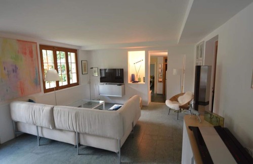 Schoenried Apartment | Lovely apartment for 6 people with WIFI, balcony and pets allowed