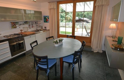 Schoenried Apartment | Lovely apartment for 6 people with WIFI, balcony and pets allowed