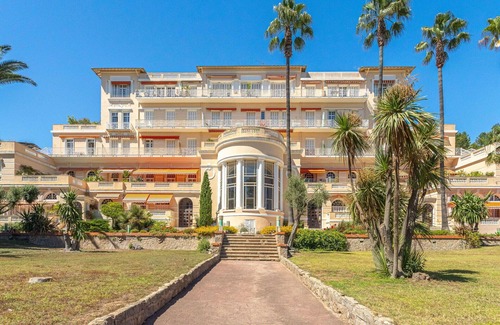 Hyeres Apartment | Lovely apartment for 6 people with WIFI, TV and terrace