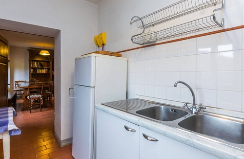 Pescia Apartment | Lovely apartment for 6 guests with WIFI, pool, TV, patio and pets allowed