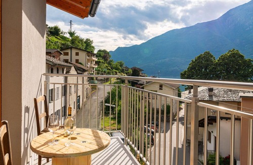 Verceia Apartment | Lovely apartment for 8 guests with WIFI, TV and patio