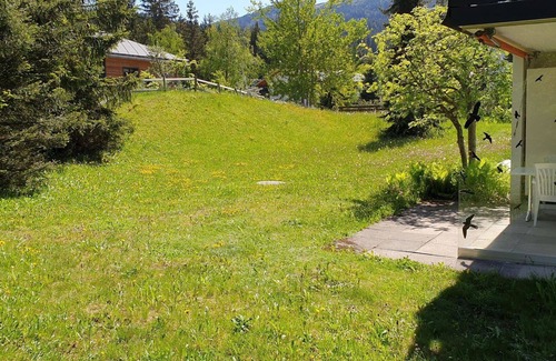 Valbella Apartment | Lovely apartment for 4 guests with TV, balcony and pets allowed