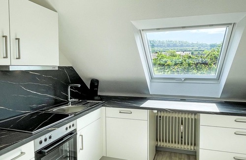 Bischoffingen Apartment | Lovely apartment for 3 guests with WIFI, TV, balcony and panoramic view