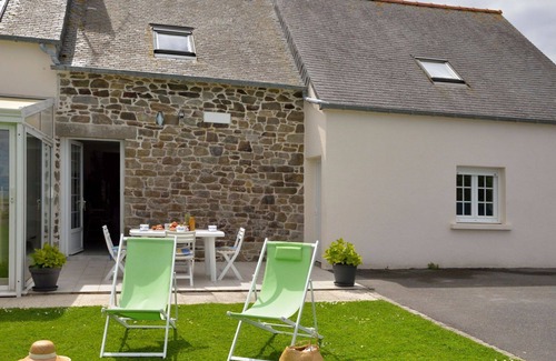 Ille-et-Vilaine Apartment | Lovely apartment for 4 people with WIFI, TV and terrace
