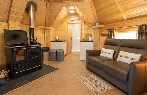 Logie Coldstone Apartment | Lovely apartment for 3 guests with terrace and pets allowed