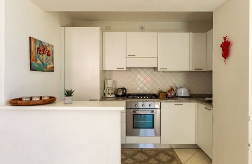 San Carlo Apartment | Lovely apartment for 6 people with TV, terrace and pets allowed
