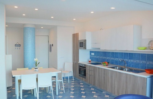 Latina Lido Apartment | Lovely apartment for 5 people with pool, WIFI, A/C, TV, balcony and pets allowed