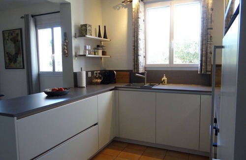 Nans-les-Pins Apartment | Lovely apartment for 8 guests with WIFI, private pool, TV, terrace and pets allowed